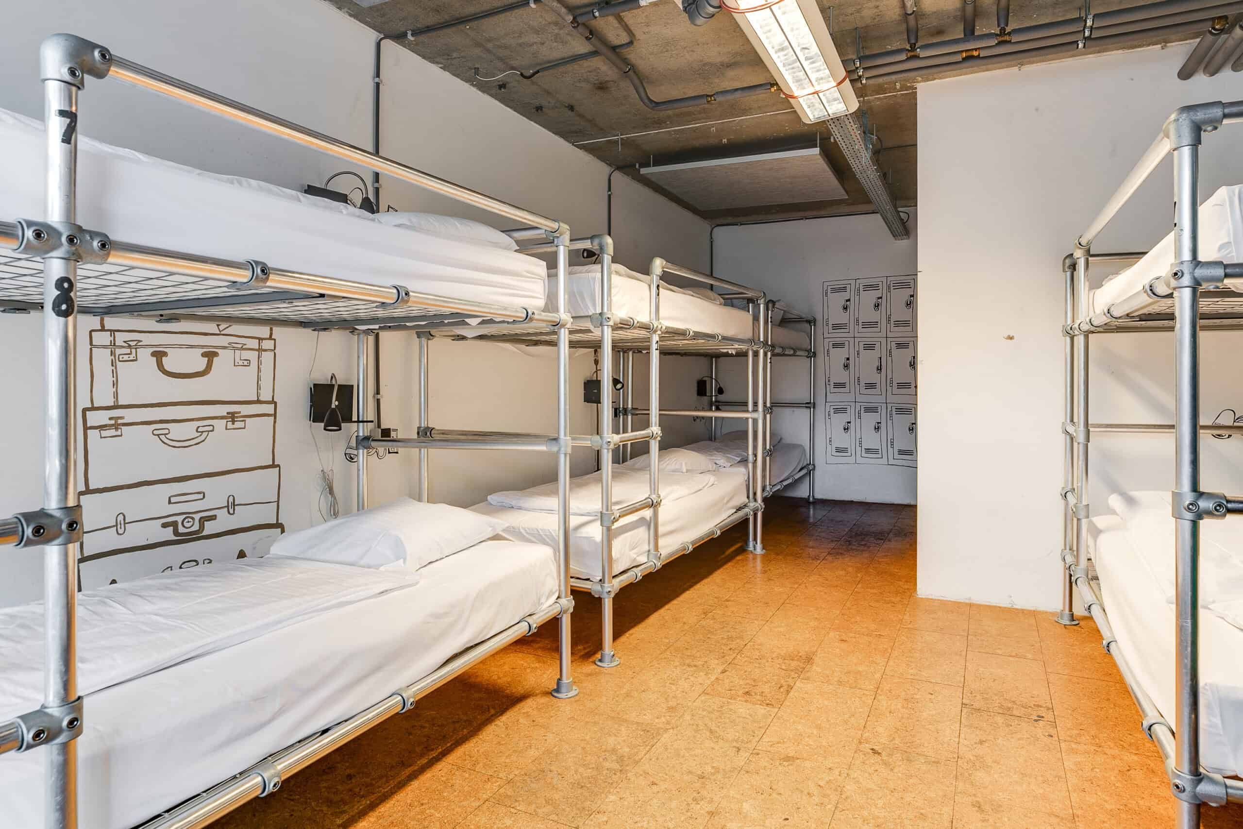 ClinkMama 12 Bed dorm