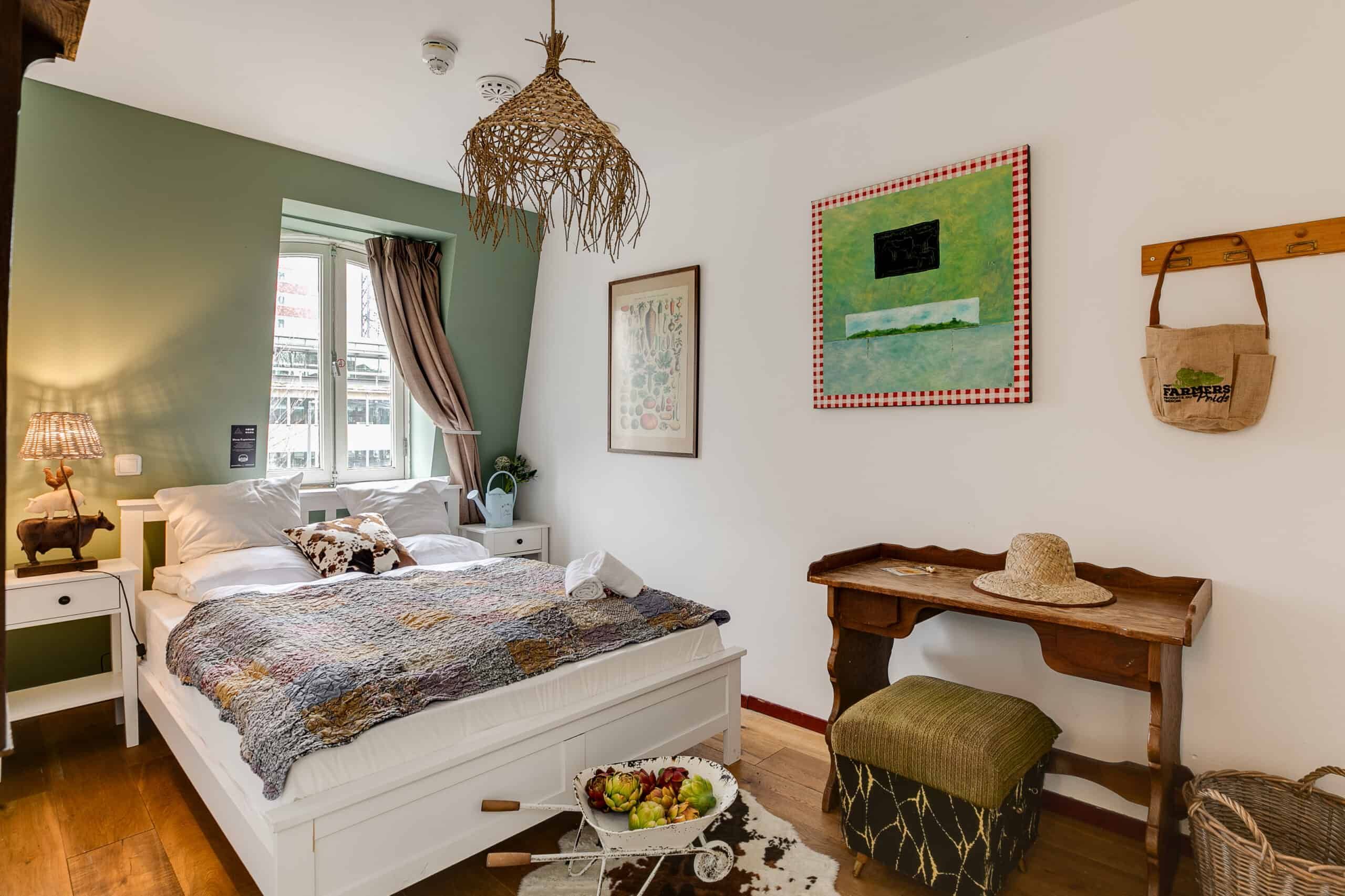 ClinkCoco themed Private rooms