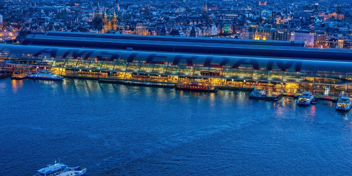 a view of amsterdam city from up on on the city's north side