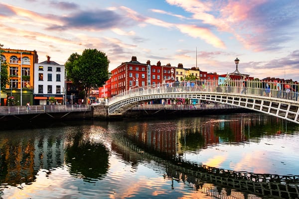 Ha'penny bridge in Dublin