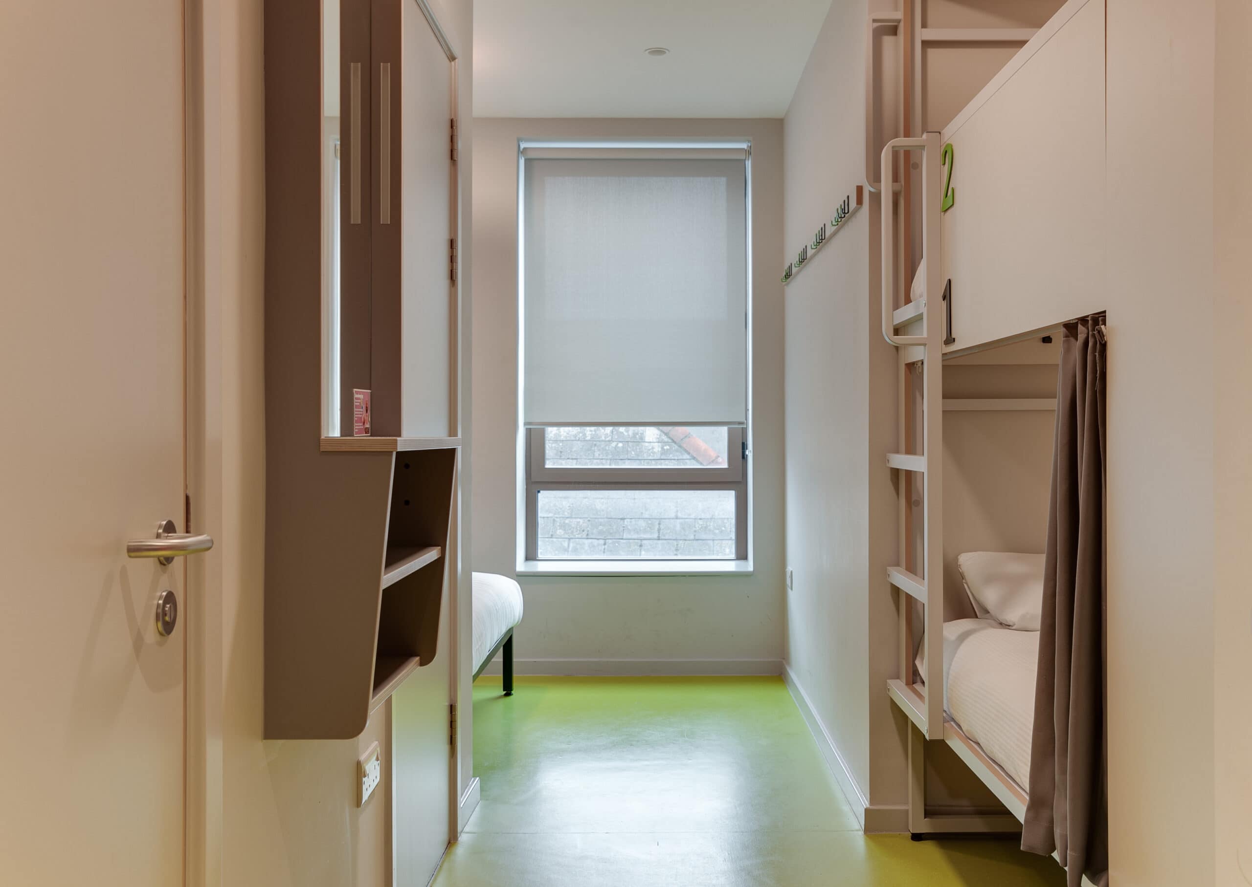 Clink Dublin Family room bunks and double bed
