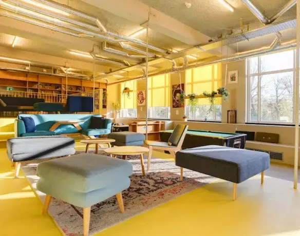 Das Hostel ClinkNoord in Amsterdam