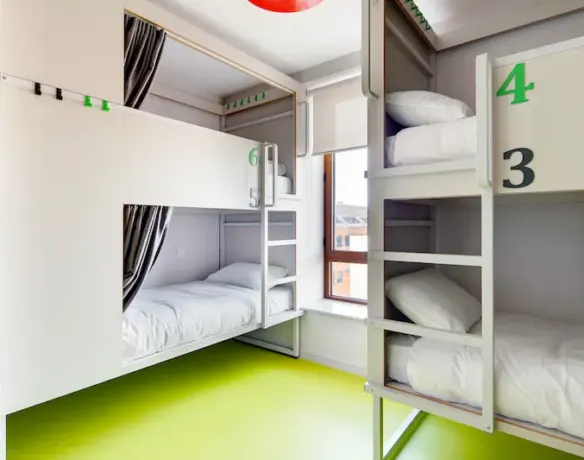 Dormitorio mixto en el albergue Clink i Lar, Dublín