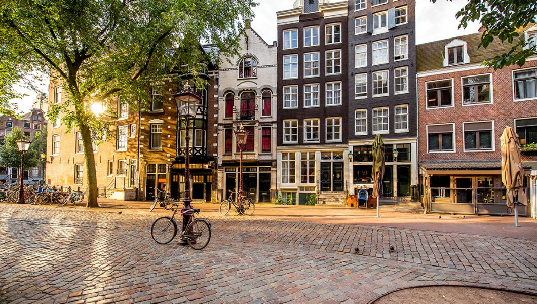 Finding central and affordable hostels in Amsterdam’s top neighborhoods